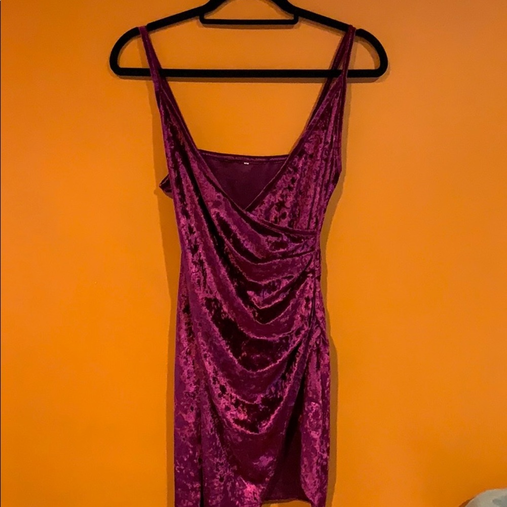 ❌SOLD❌Sexy Red velvet dress